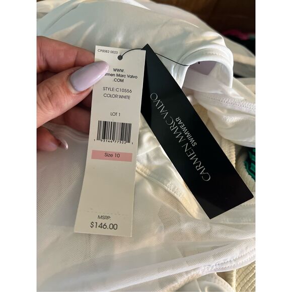 Carmen Marc Valvo NWT Mesh Plunge Neckline One-Piece Swimsuit - White Size 10 - Picture 4 of 4